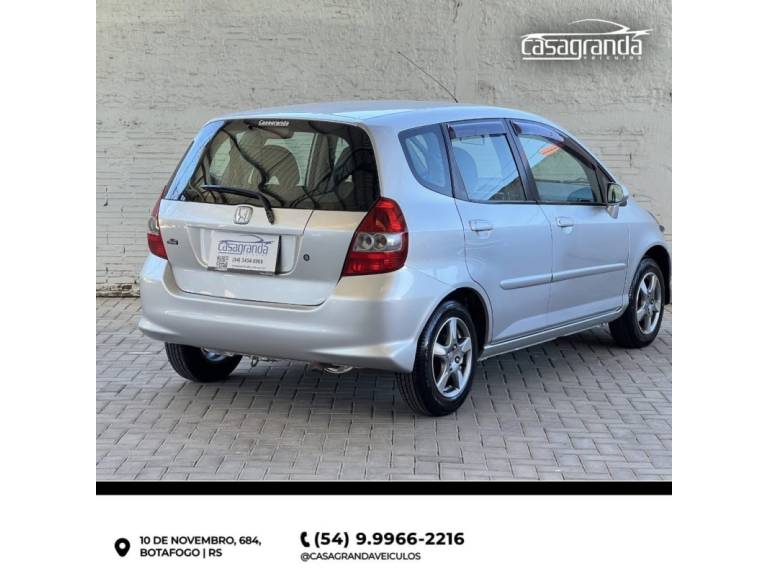 HONDA - FIT - 2006/2007 - Prata - R$ 35.000,00