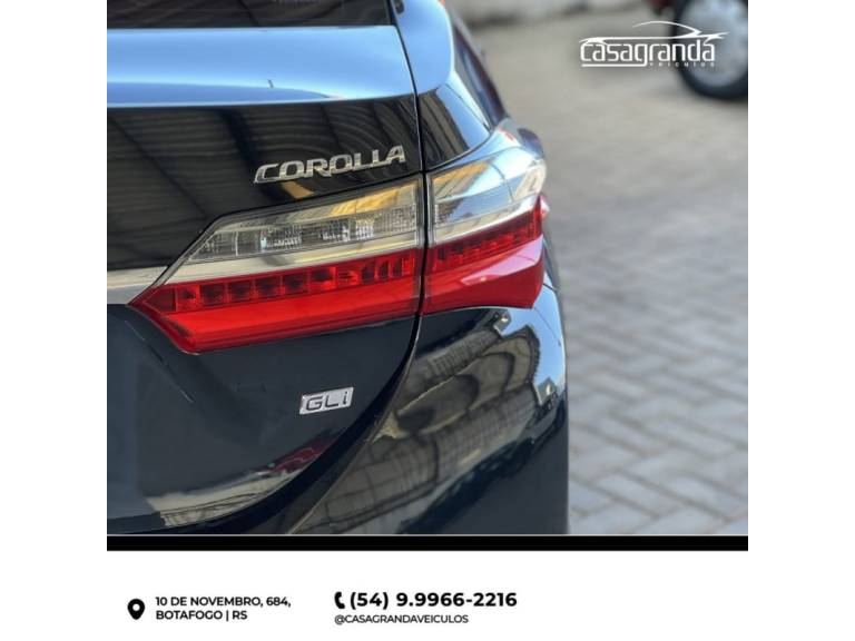 TOYOTA - COROLLA - 2017/2018 - Preta - R$ 95.000,00