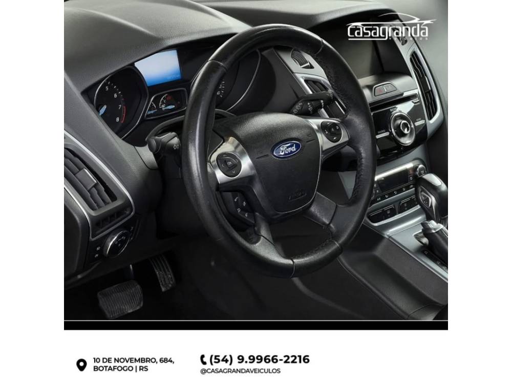 FORD - FOCUS - 2013/2014 - Azul - R$ 65.000,00