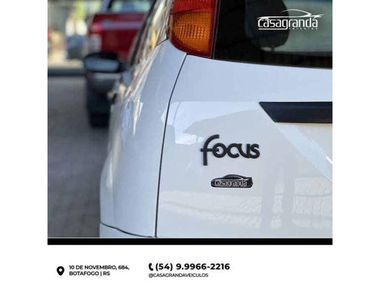FORD - FOCUS - 2005/2005 - Branca - R$ 28.000,00