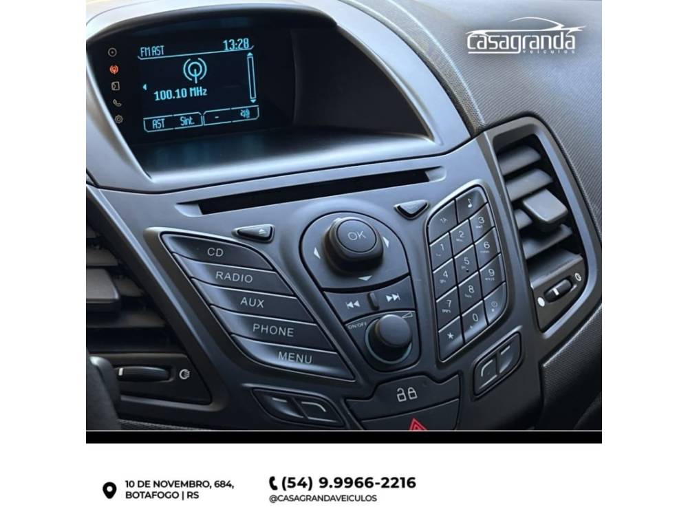 FORD - FIESTA - 2013/2014 - Vermelha - Sob Consulta